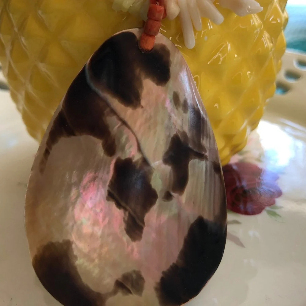 Lilly Pulitzer‎ sterling Shell and coral necklace